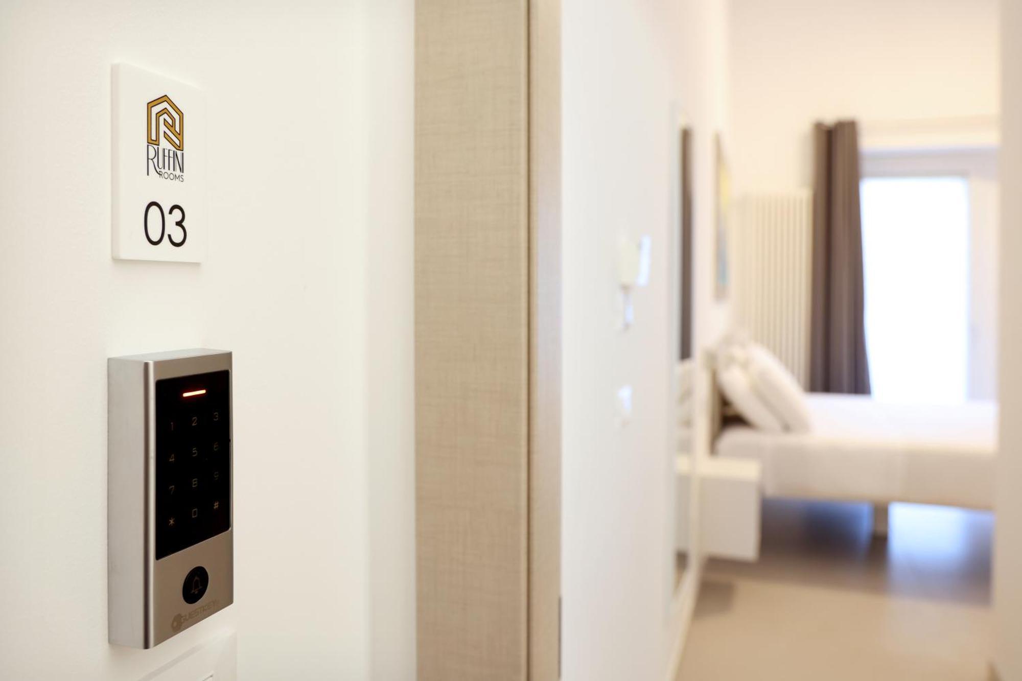 Ruffini Rooms テルモリ エクステリア 写真